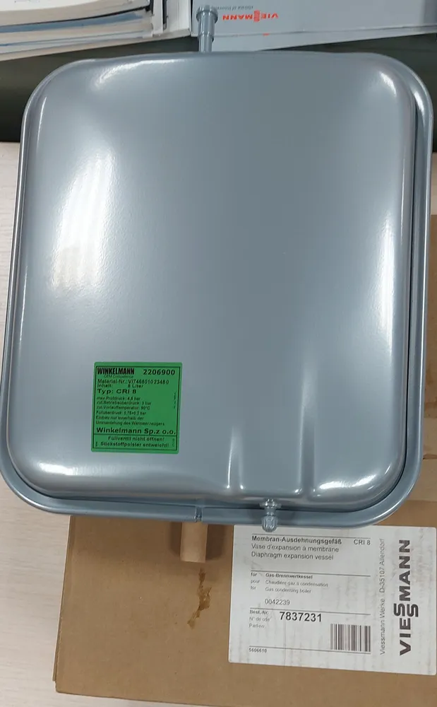 Расширительный бак Viessmann Vitodens 100 WB1С B1HA, B1HC 7837231 — изображение 2