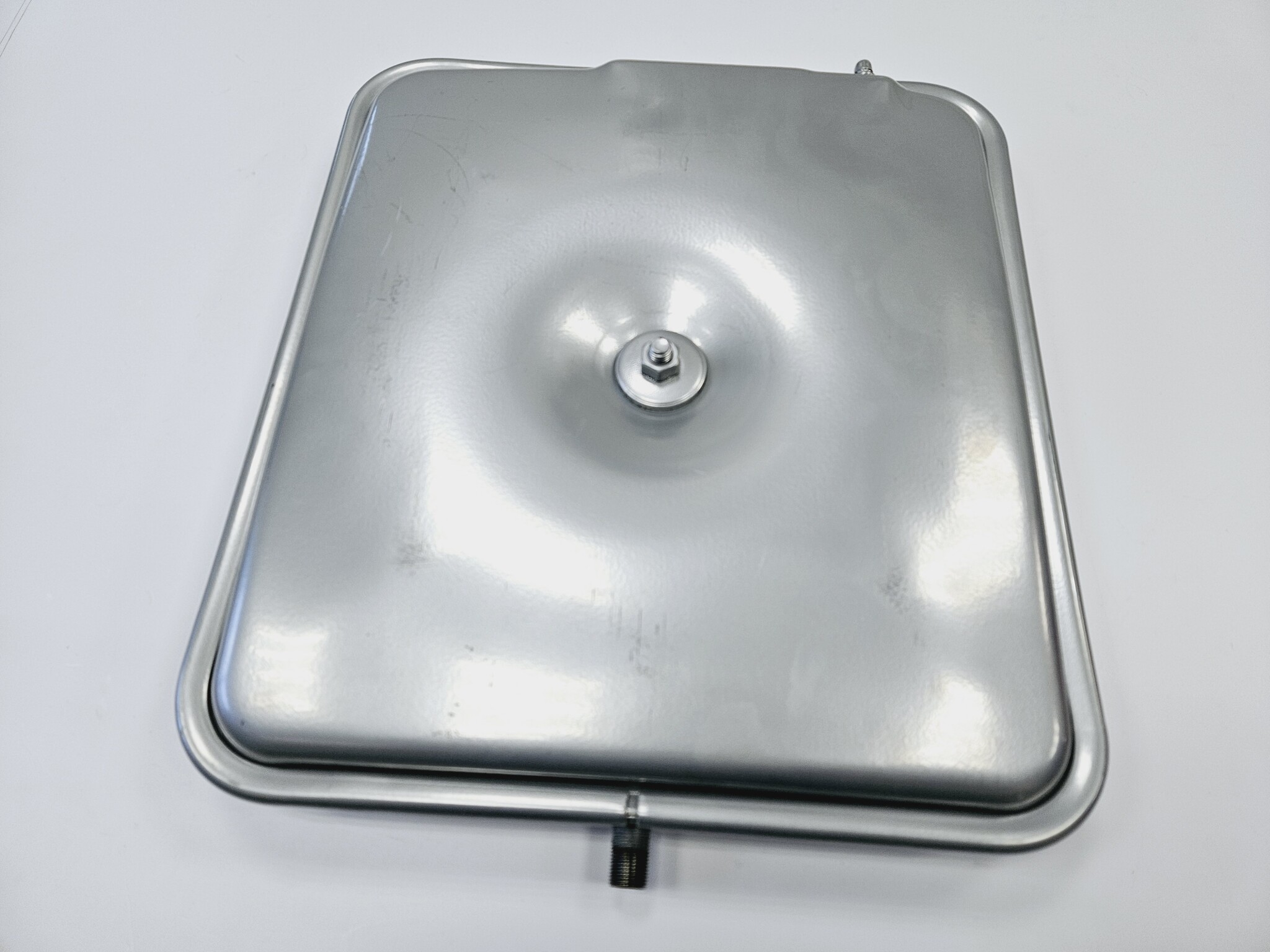 Бак расширительный 10 литров 3/8″ Vaillant 181057 — изображение 3
